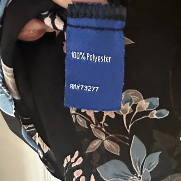 Apt. 9 Black Floral Sleeveless Blouse - Picture 7 of 8